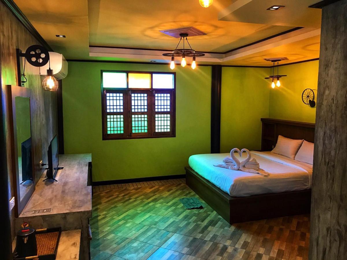Mangrove House Lanta Old Town Hotel Koh Lanta Exterior photo